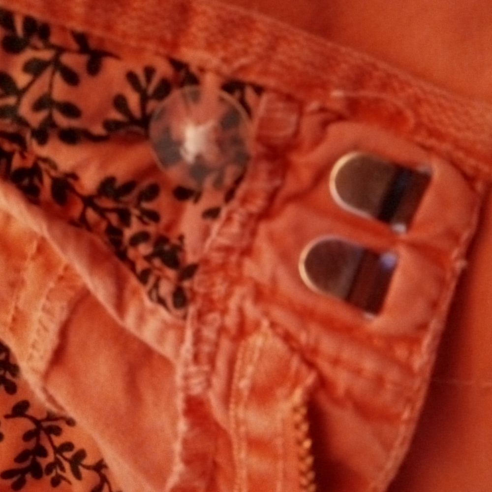 Old Navy Pants - Picture 5 of 10